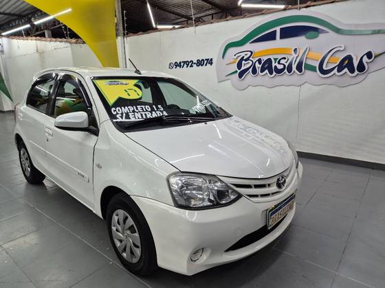 TOYOTA ETIOS 1.5 XS 16V FLEX 4P MANUAL TOYOTA ETIOS 1.5 XS 16V FLEX 4P MANUAL
